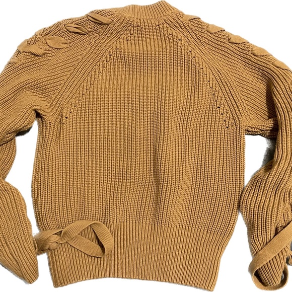 H&M sweater - Picture 2 of 3